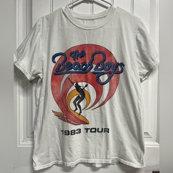 Men’s white Beach Boys 1983 tour short sleeve  tshirt size Medium - Picture 1 of 4